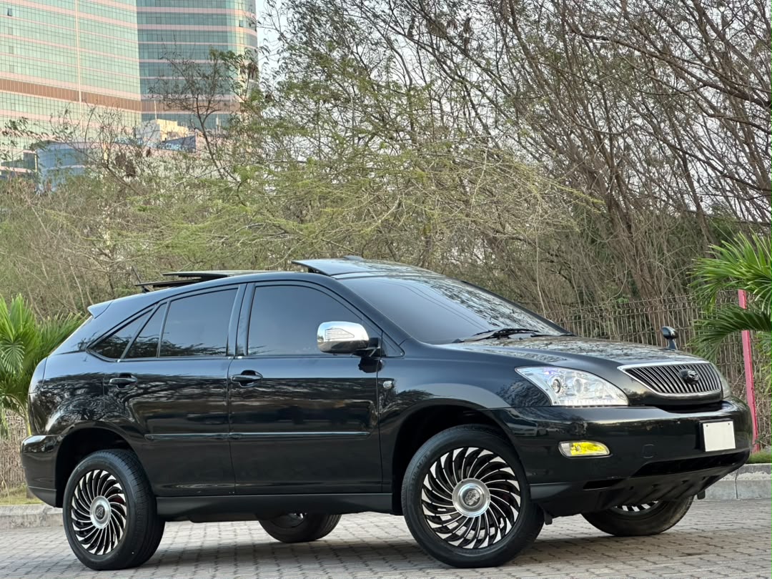 Toyota Harrier 240G